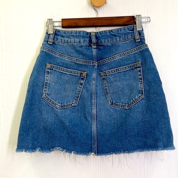 TopShop - Moto Black Fishnet Detail Stonewash Rip Distressed Mini Skirt Size 2 - Picture 10 of 12